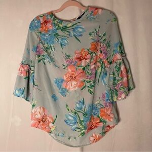 F & F floral top bell flutter sleeves women size 2 blue and pink
